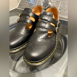 DR. MARTENS 8065 Mary Jane